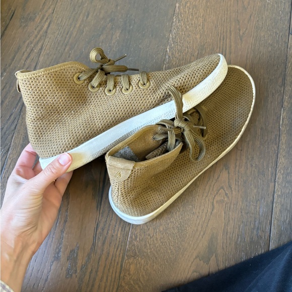 Allbirds Treetop Hightop sneakers - Picture 1 of 3